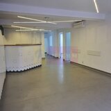 Spatiul este pretabil pentru Cabinet Medical Birouri Showroom